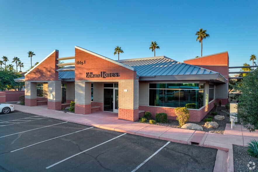 More Photos Of 2325 W Guadalupe Rd, Gilbert Unknown For Lease