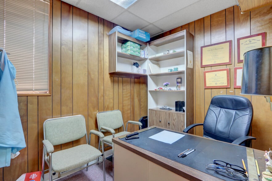 More Photos Of 454 Deer Park Ave, Babylon Office For Sale