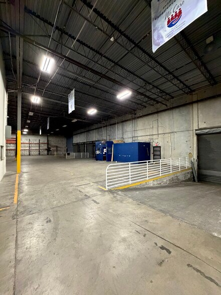 More Photos Of 4405-4493 NW 97th Ave, Doral Warehouse For Lease
