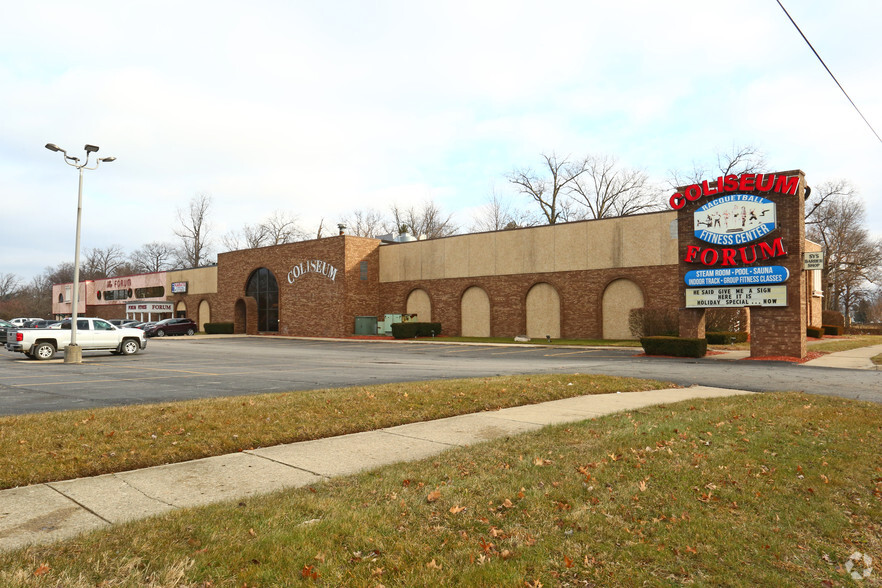 Primary Photo Of 34250 Ford Rd, Westland Health Club For Sale