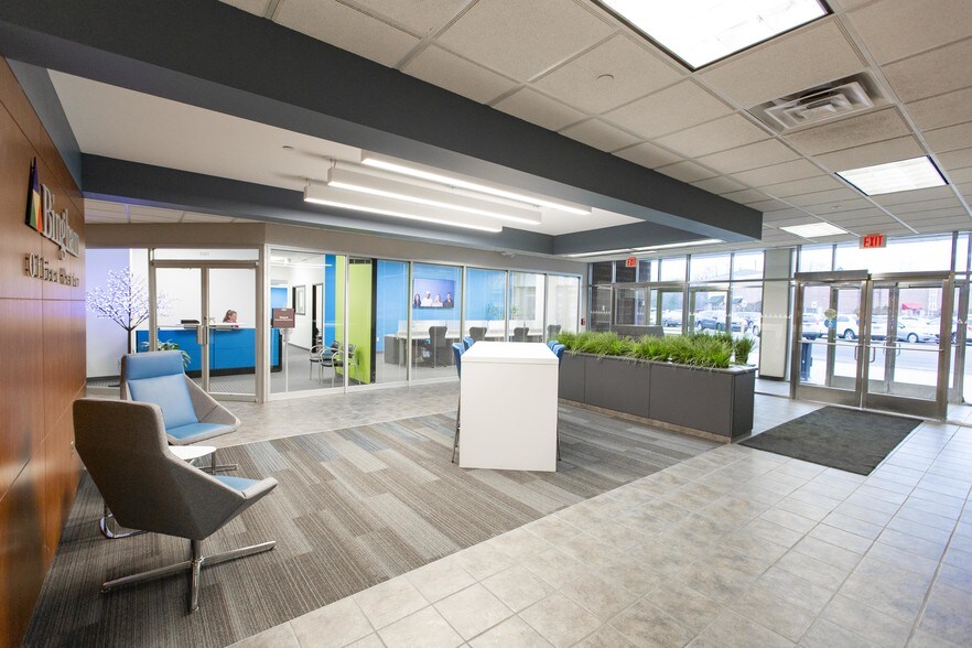 More Photos Of 30600-30700 - 30800 Telegraph Rd, Bingham Farms Unknown For Lease