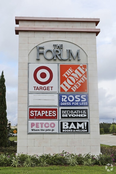 More Photos Of 9350-9400 Dynasty Dr, Fort Myers Unknown For Lease