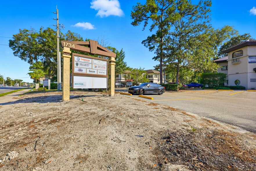 More Photos Of 1734 Kingsley Ave, Orange Park Office For Sale