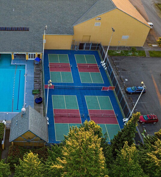 More Photos Of 9565 Semiahmoo Pky, Blaine Hotel For Sale