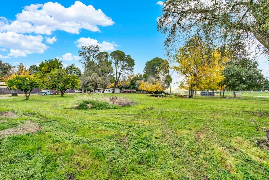 More Photos Of 300-316 Butcher Rd, Vacaville Land For Sale