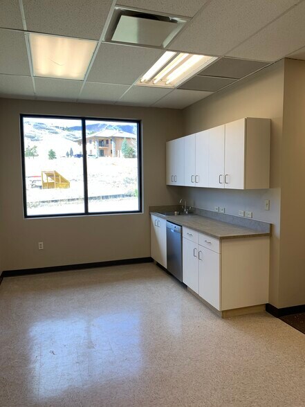 More Photos Of 5731 Silverstone Ter, Colorado Springs Medical For Lease