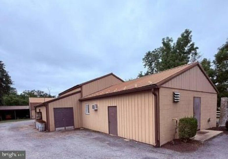 More Photos Of 10125 Mountain Rd, Orrstown Flex For Sale