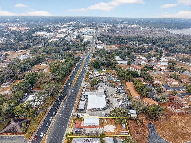 More Photos Of 1130 E North Blvd, Leesburg Freestanding For Lease