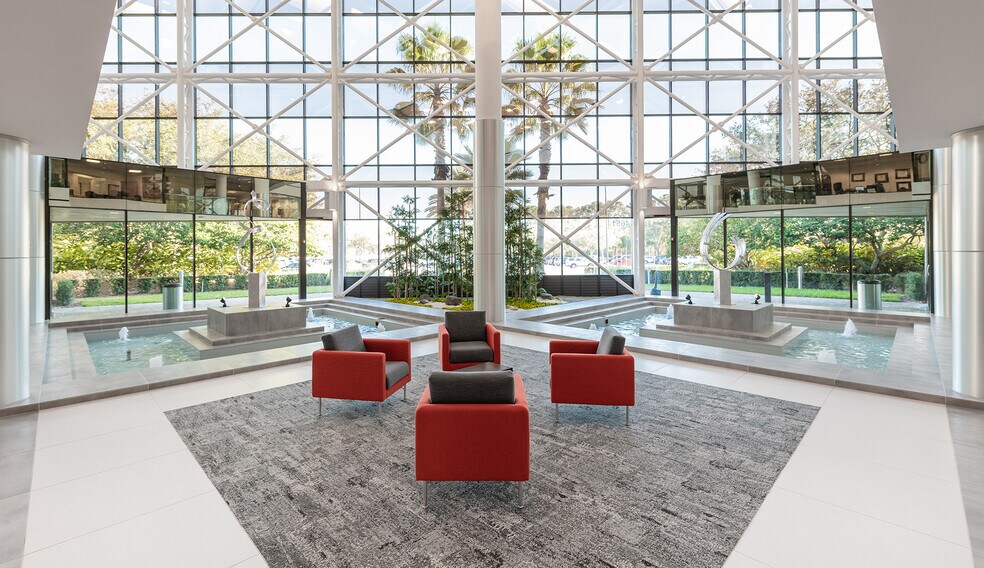 More Photos Of 4651 Salisbury Rd, Jacksonville Coworking Space