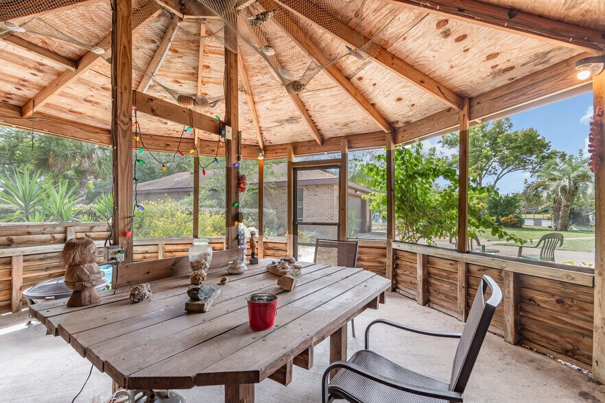 More Photos Of 155 11th Ave, Osteen Specialty For Sale