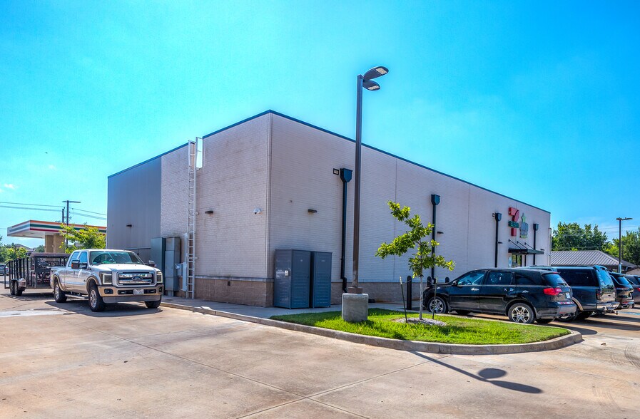 More Photos Of 11530 Pearland Pky, Houston Service Station For Sale