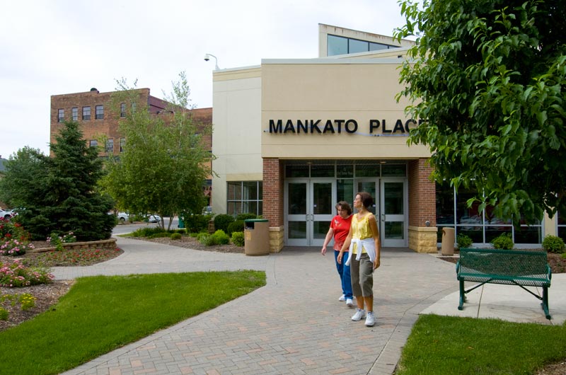 Primary Photo Of 12 Civic Center Plz, Mankato Storefront Retail Office For Lease