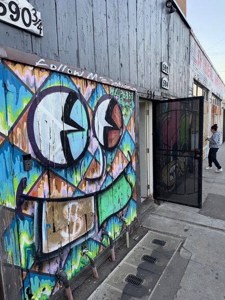 More Photos Of 586 W Avenue 28, Los Angeles Industrial For Lease