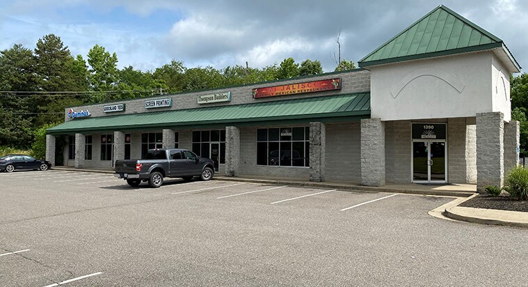 Primary Photo Of 1390 Broad Street Rd, Oilville Unknown For Lease