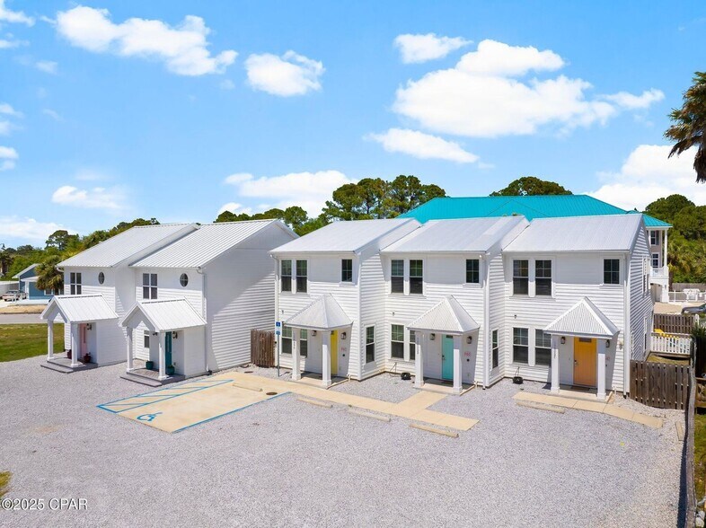 More Photos Of 10609 Parkhill Cir, Panama City Beach Apartments For Sale