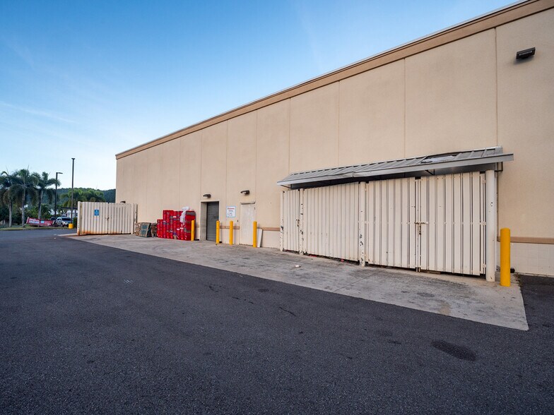 More Photos Of 101 PR-1, Caguas Drugstore For Sale