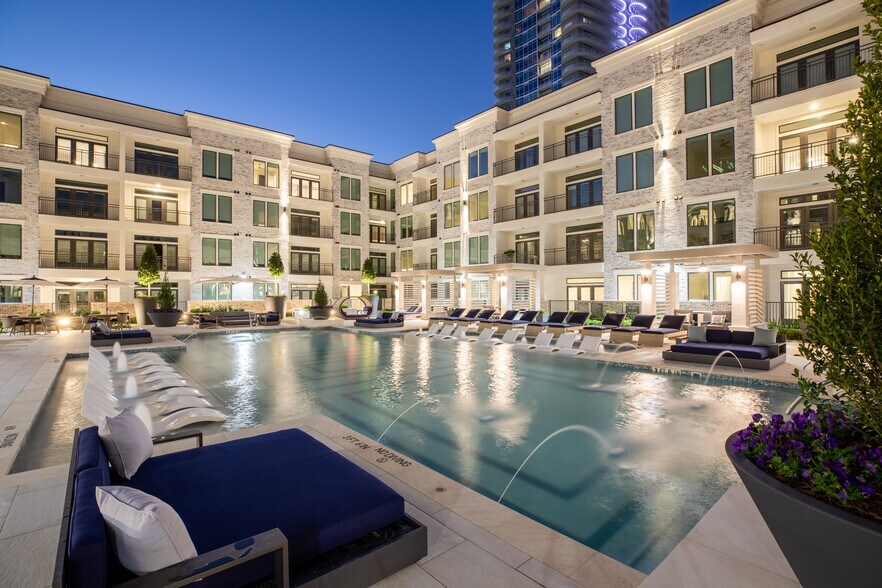 More Photos Of 3015 Weslayan St, Houston Apartments For Lease