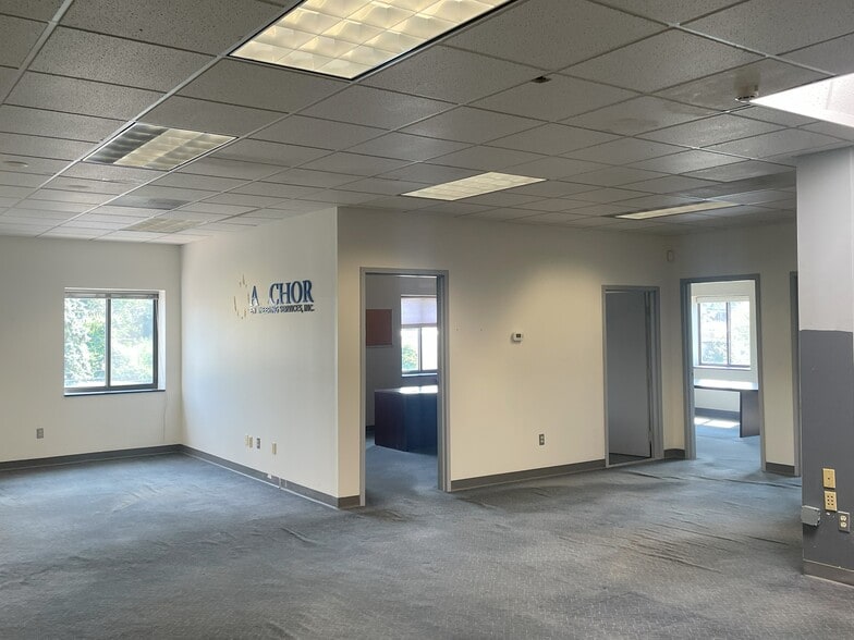 More Photos Of 41 Sequin Dr, Glastonbury Flex For Lease