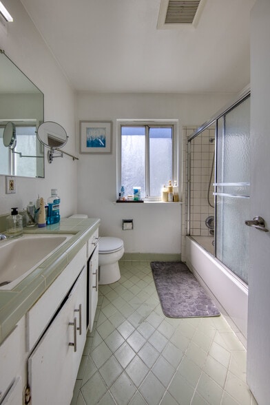 More Photos Of 40-50 Irving St, San Francisco Apartments For Sale