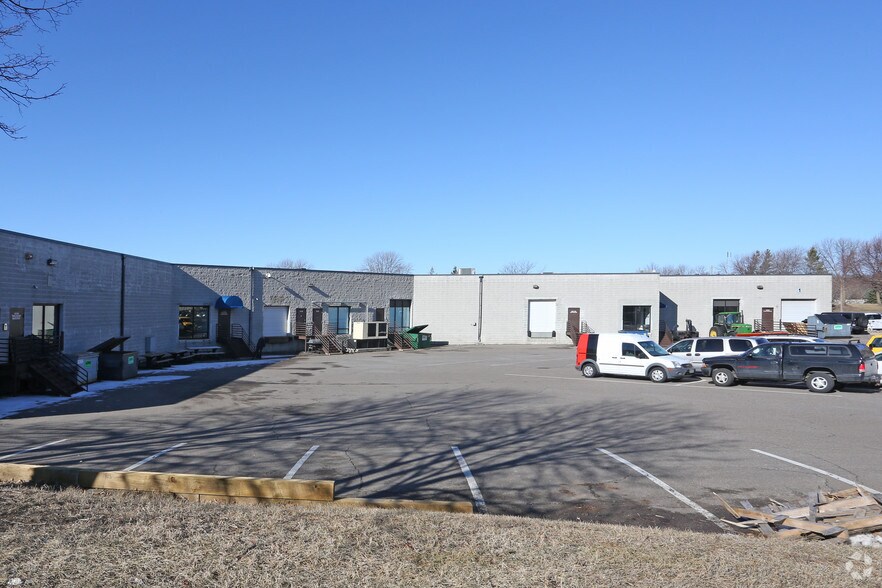 More Photos Of 10120-10140 W 76th St, Eden Prairie Flex For Lease