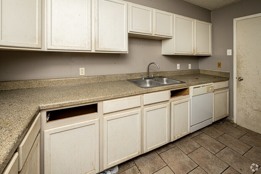 More Photos Of 4759 Earl Gros Ave, Baton Rouge Apartments For Sale