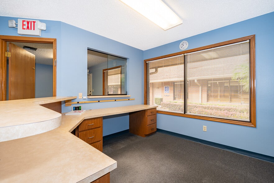 More Photos Of 13330 W Colonial Dr, Winter Garden Medical For Lease