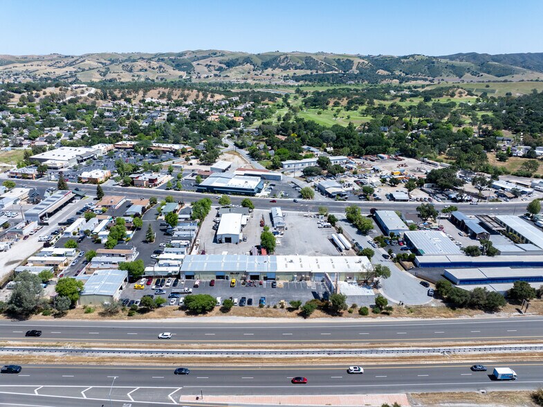 More Photos Of 8981 La Linia Ave, Atascadero Service For Sale