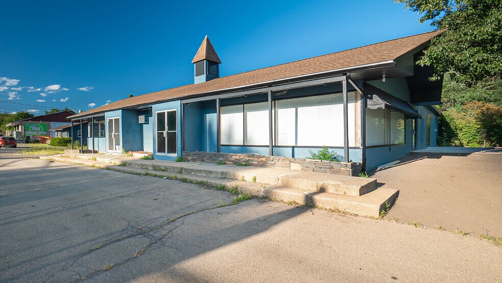 More Photos Of 906 Rt-28, Kingston Restaurant For Sale