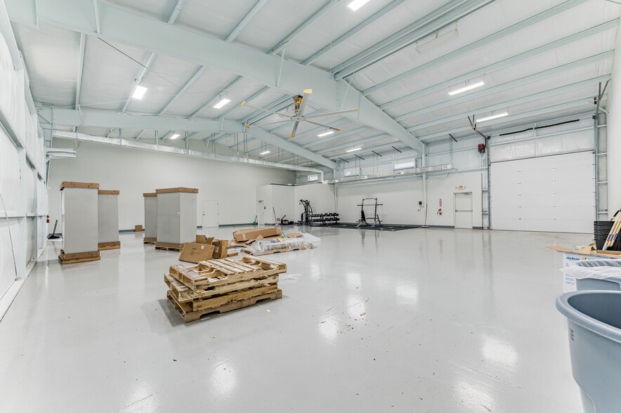 More Photos Of 7015 S 143rd St E, Derby Airplane Hangar For Sale