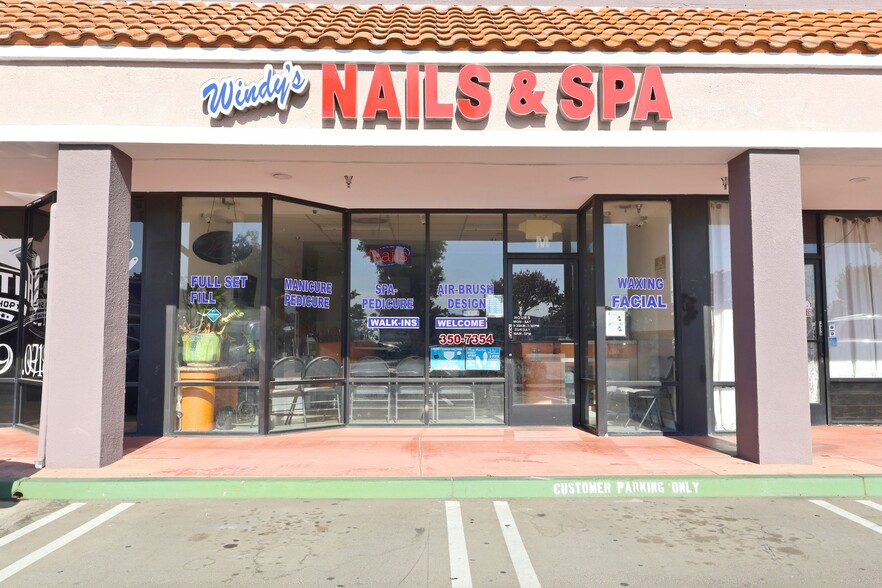 More Photos Of 8990 Sierra Ave, Fontana Unknown For Lease