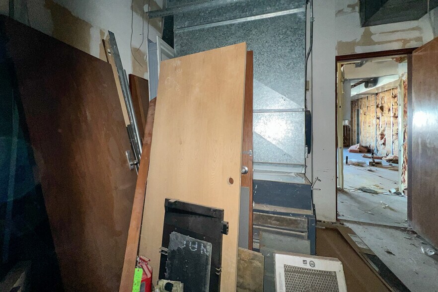 More Photos Of 3200 E Memorial Rd, Edmond Medical For Sale