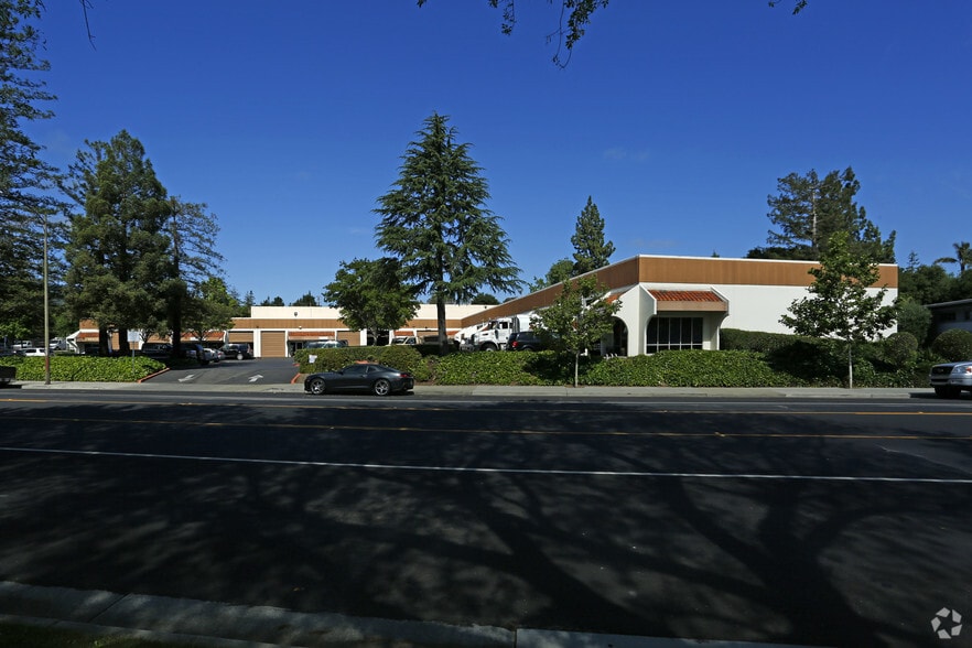 More Photos Of 805 University Ave, Los Gatos Warehouse For Lease