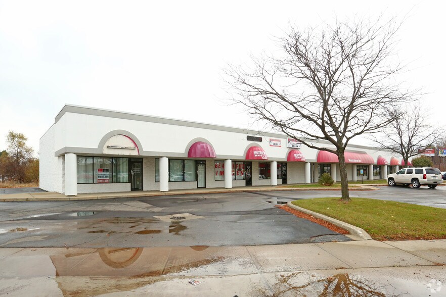 More Photos Of 3725 S Saginaw St, Flint Storefront For Sale