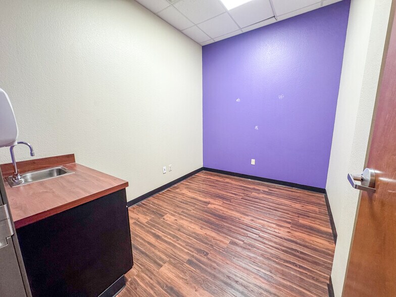 More Photos Of 2014 Ben Merritt Dr, Decatur Medical For Lease