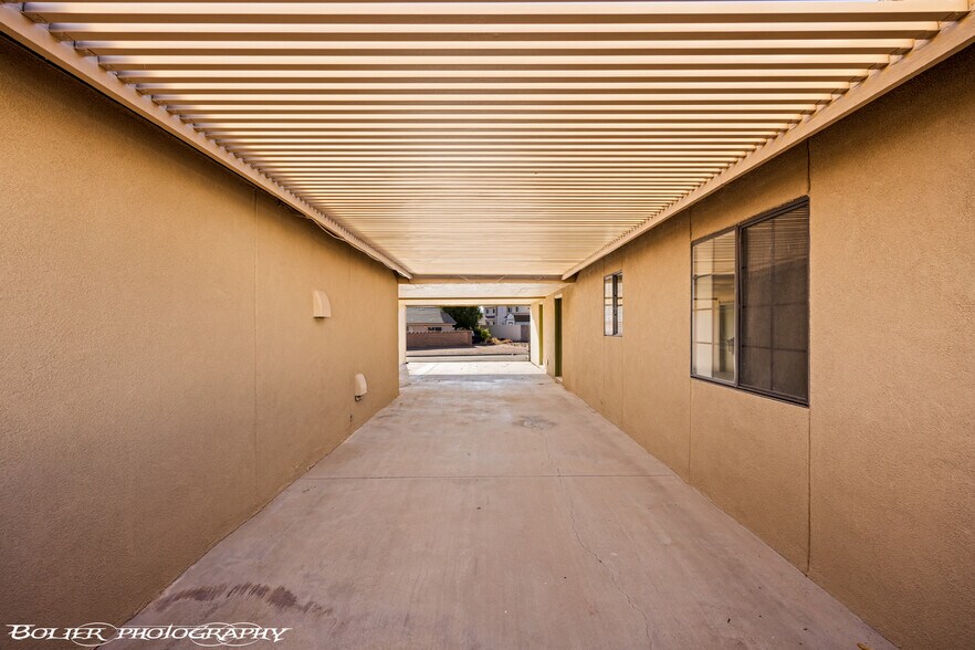 More Photos Of 320 E Old Mill Rd, Mesquite Office For Sale