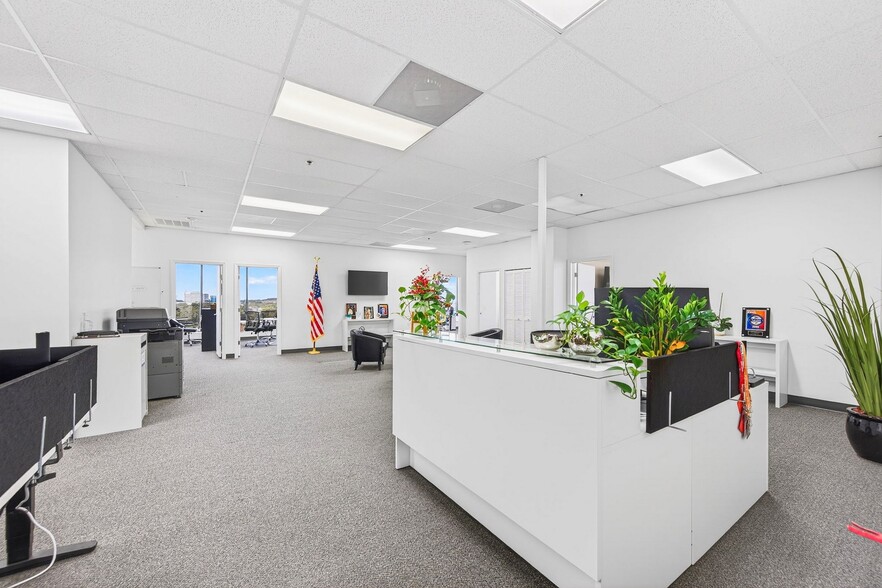More Photos Of 930 S Harbor City Blvd SW, Melbourne Office For Sale
