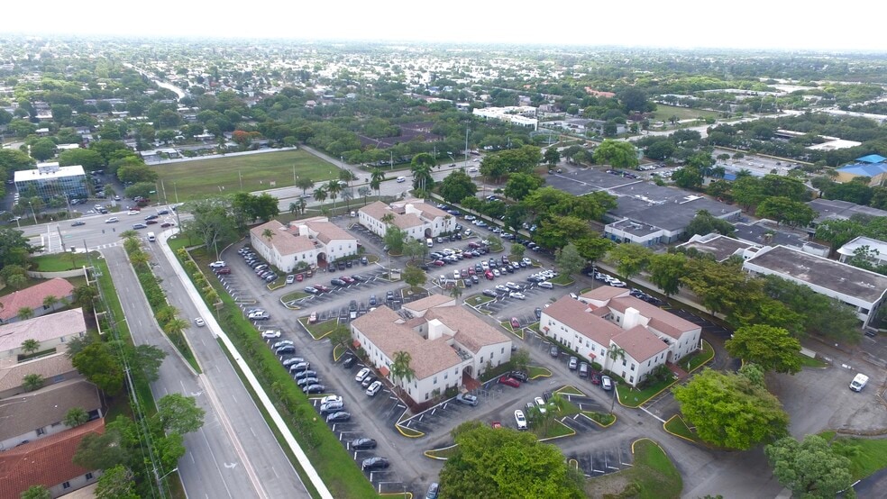 More Photos Of 7777 N University Dr, Tamarac Medical For Sale