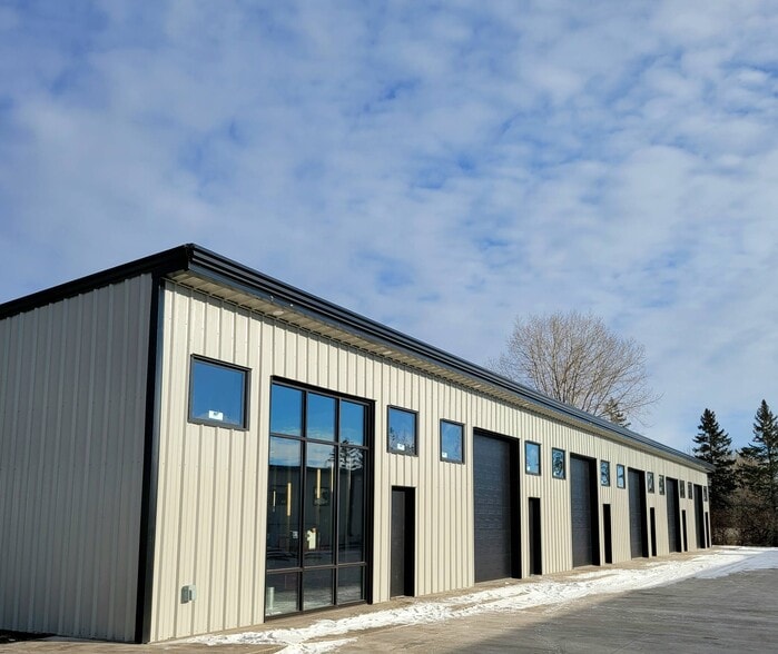 Primary Photo Of 2975 Heartland Dr, Grand Forks Flex For Sale