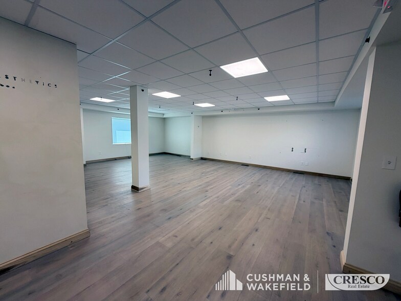 More Photos Of 22649 Lorain Rd, Fairview Park Office For Lease