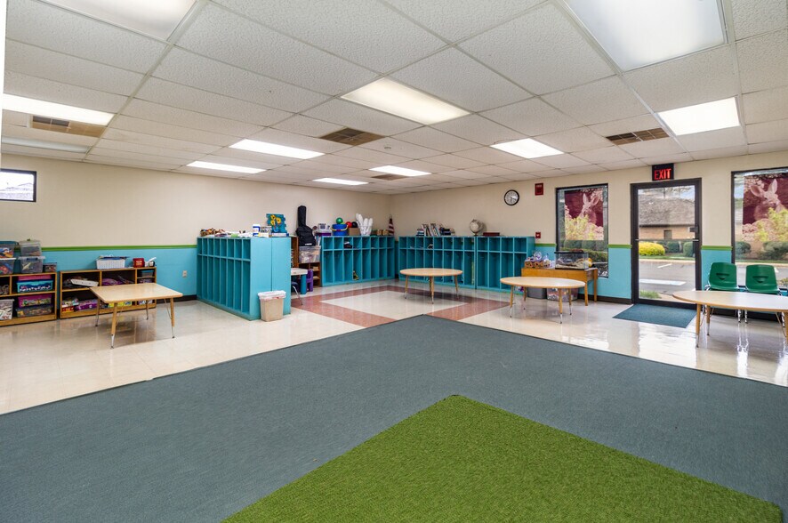 More Photos Of 415-416 Chatham Heights Rd, Fredericksburg Medical For Sale