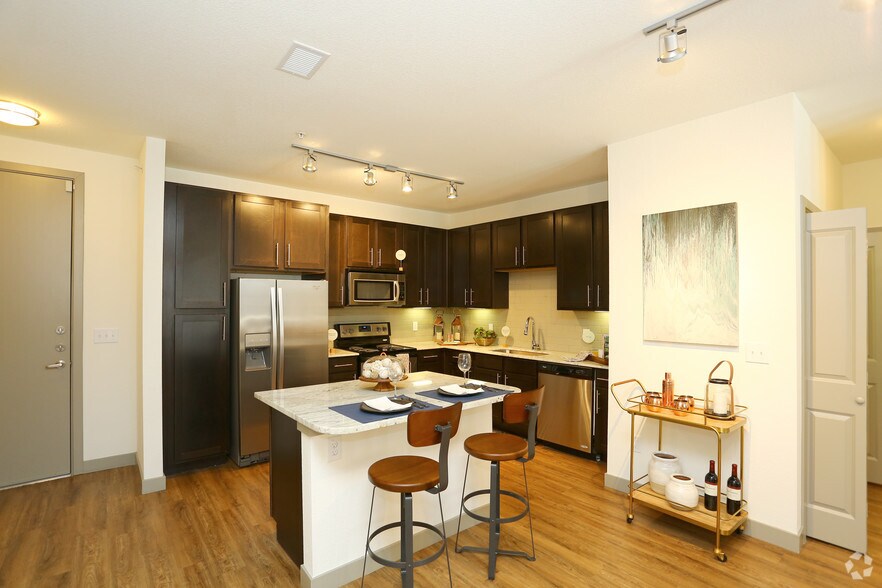 More Photos Of 403 E Koenig Ln, Austin Apartments For Lease