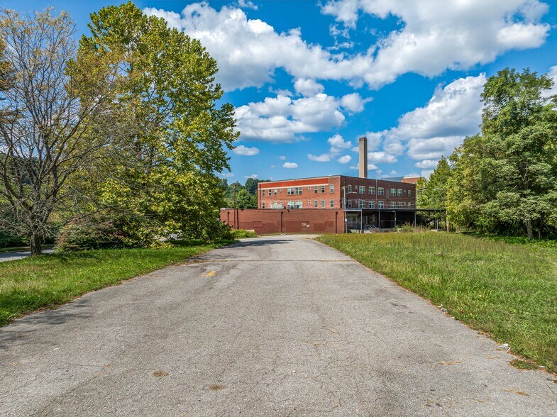 More Photos Of 410 Depot St, Asheville Land For Sale