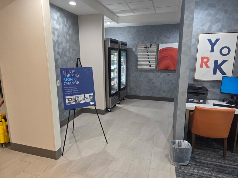 More Photos Of 4020 S Grand Ave, York Hospitality For Sale