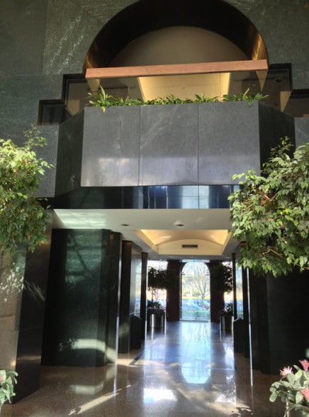 More Photos Of 6425 Youree Dr, Shreveport Office For Lease