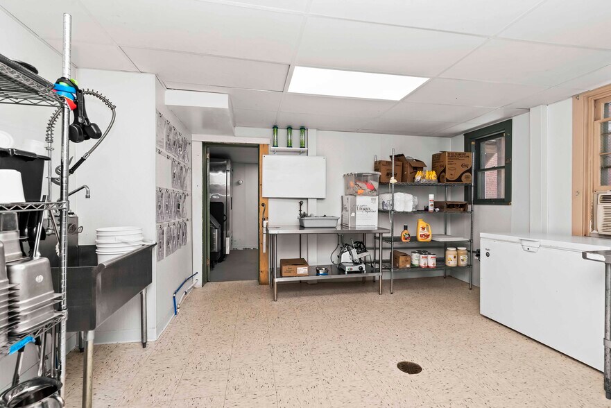 More Photos Of 26 W High St, Carlisle Office For Sale