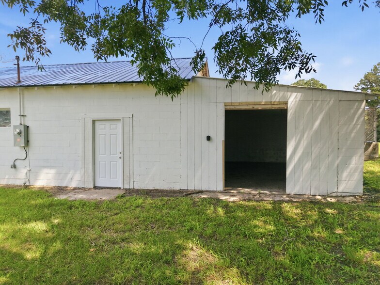 More Photos Of 591 US Highway 64 W, Plymouth Flex For Sale