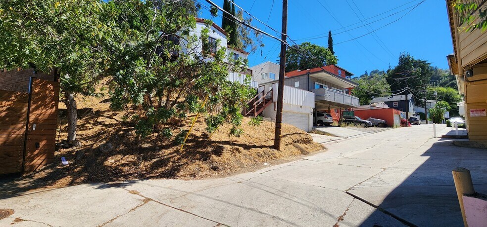 More Photos Of 3643 Fredonia Dr, Los Angeles Land For Sale