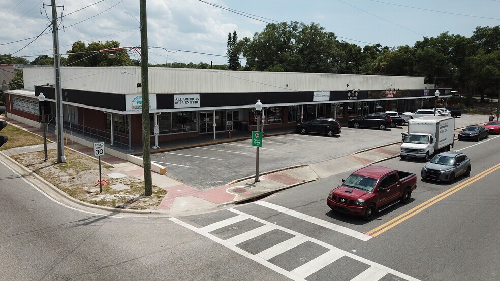 More Photos Of 40-60 E 5th St, Apopka Storefront For Lease