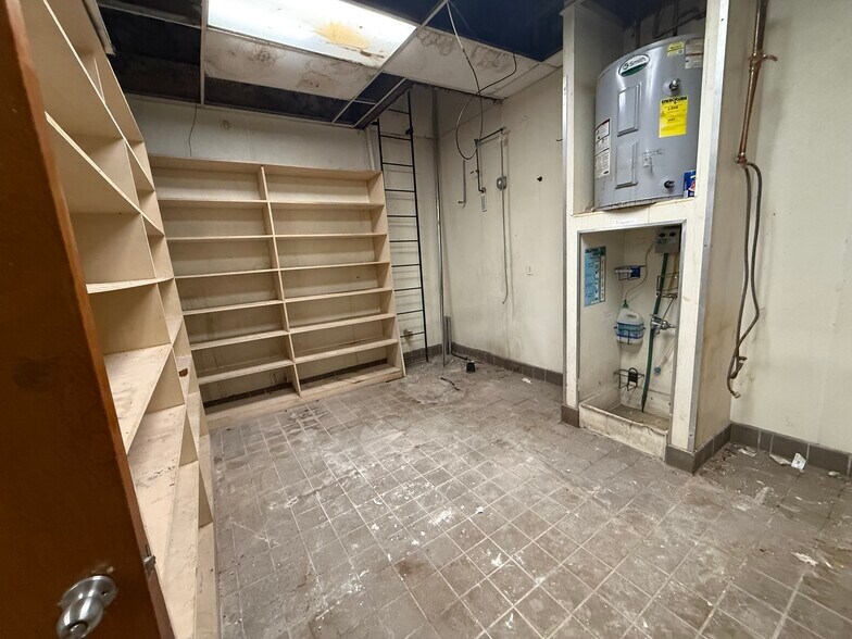 More Photos Of 51 E 34th St, New York Apartments For Lease