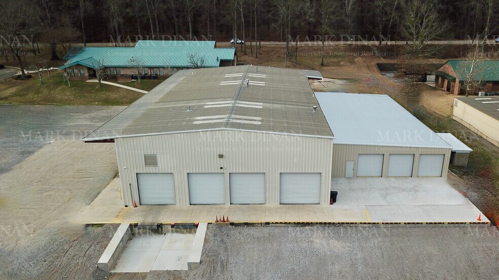 More Photos Of 2879 & 2881 Shannon Oxmoor Rd, Birmingham Warehouse For Sale